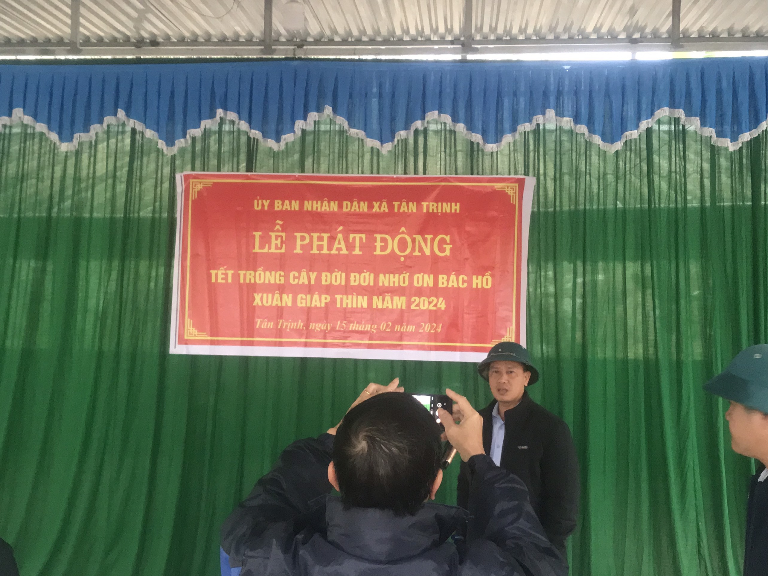 Xã Tân Trịnh tổ chức Lễ phát động “Tết trồng cây đời đời nhớ ơn Bác Hồ” Xuân Giáp Thìn năm 2024